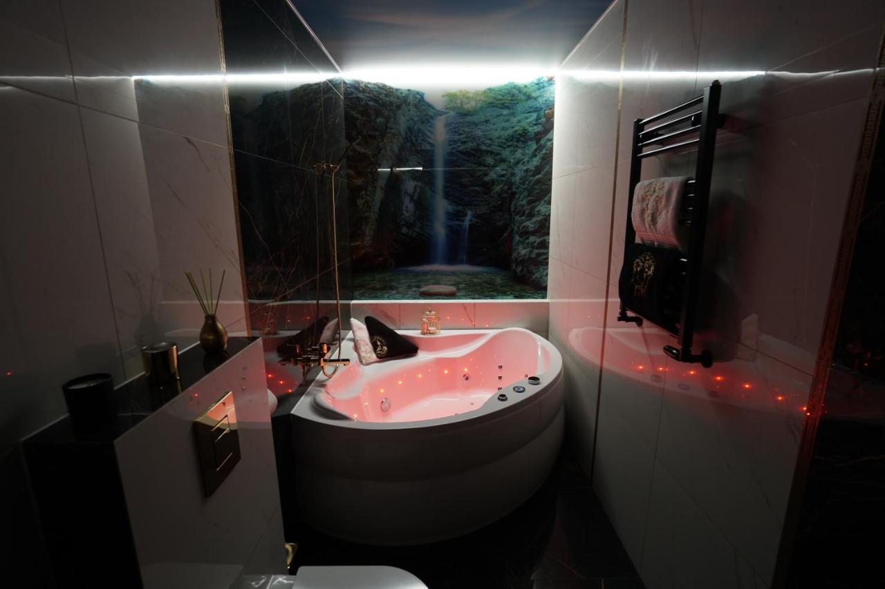 Apartament Lema Versace Cracovia Esterno foto